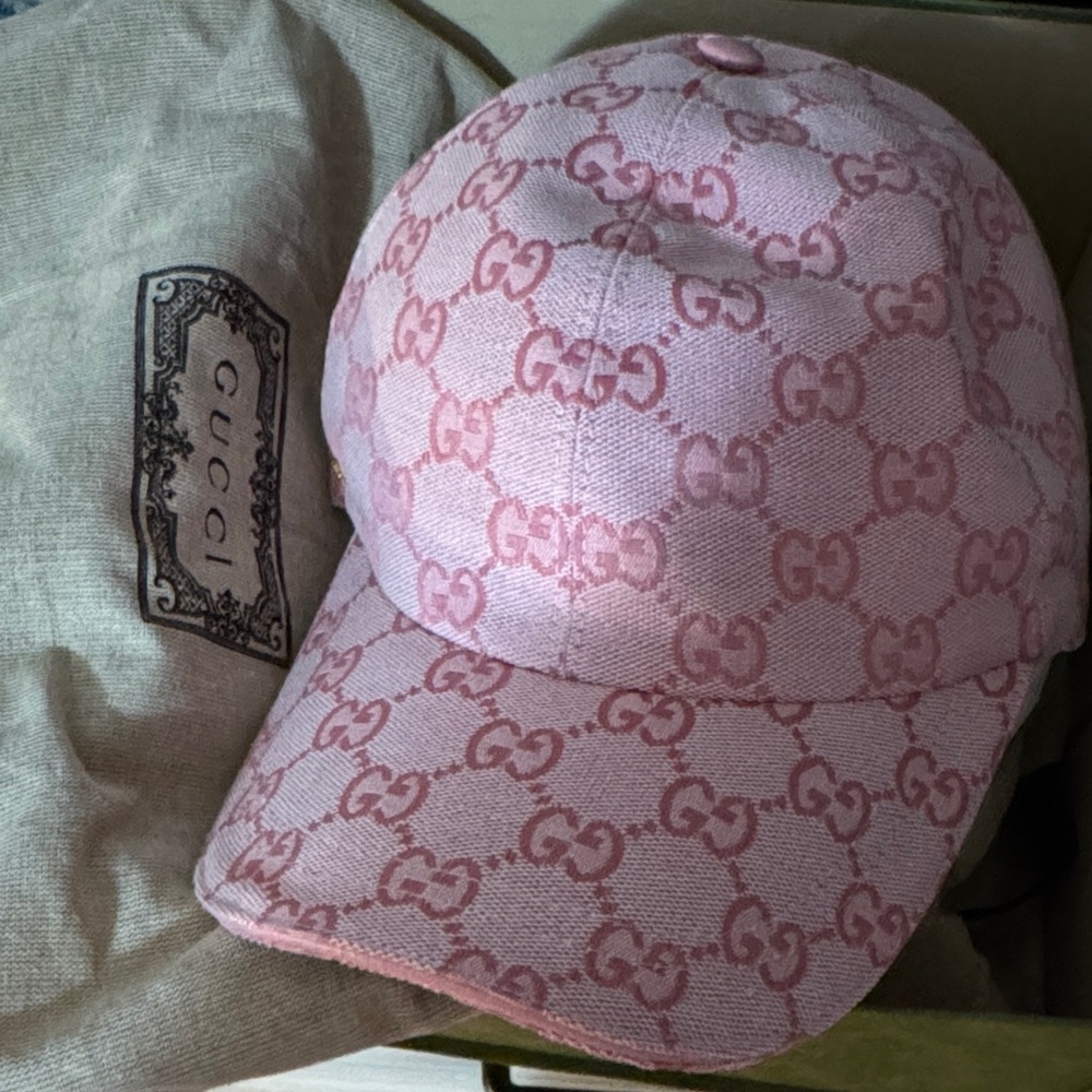 Gucci Pink GG Pattern Cap - Picture 1 of 1